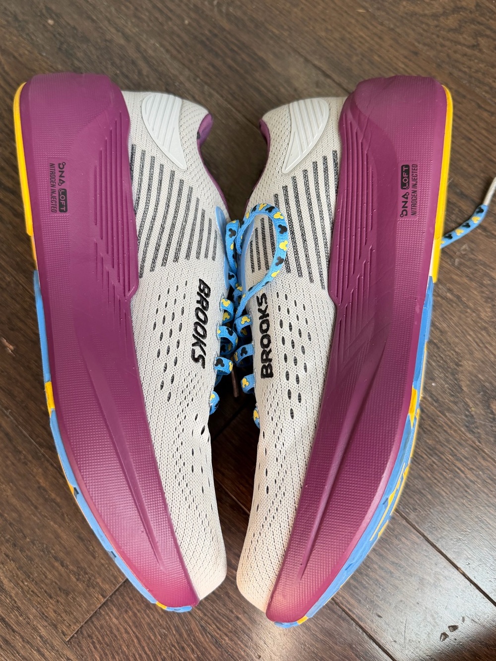 runDisney x Brooks Ghost Max 3 — 2025 Wine & Dine Half Marathon — 7.5 Medium - Picture 8 of 9